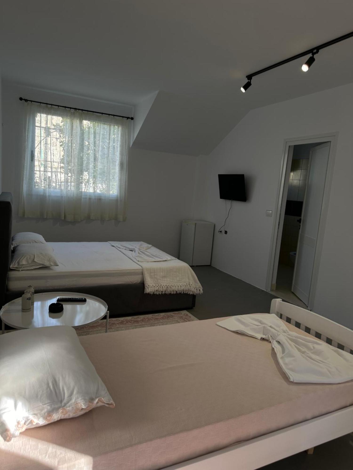 Sunny Rentals Vlore Bagian luar foto
